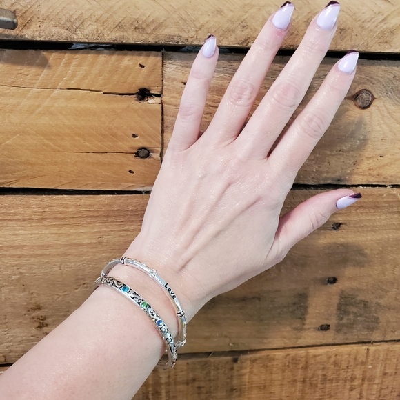 Set of 2 silvertone elastic bangles w/ pastel rhinestone details, love, hearts - Picture 2 of 8